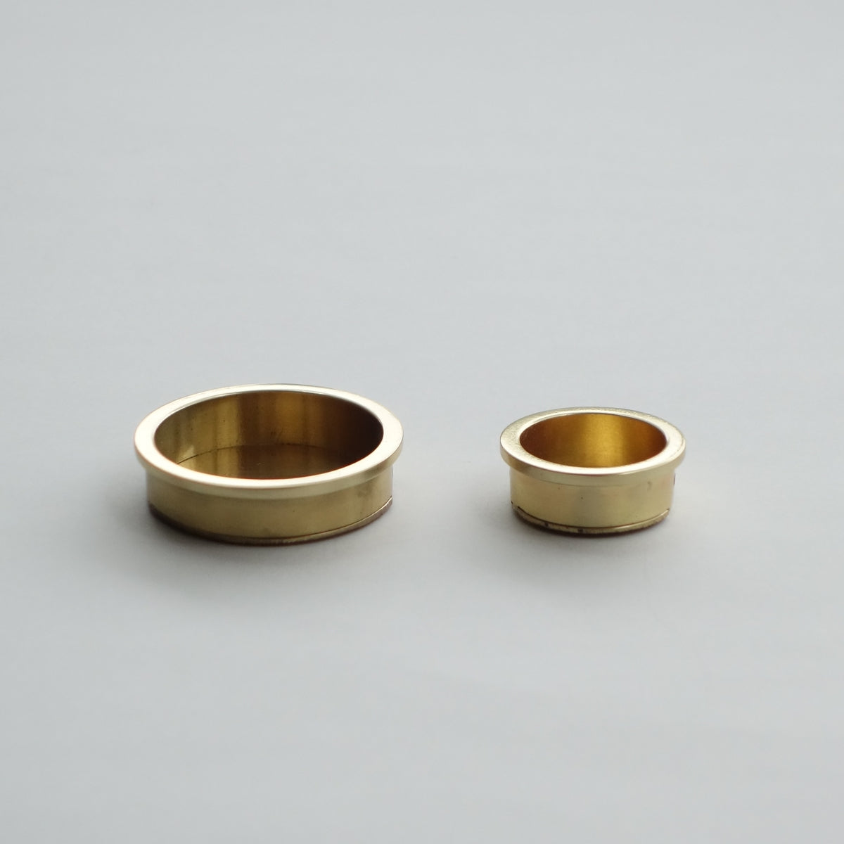 Flat Round Brass Pull