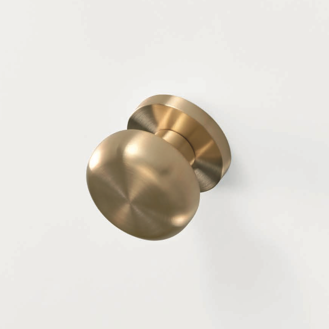 Lamoe Door Knob