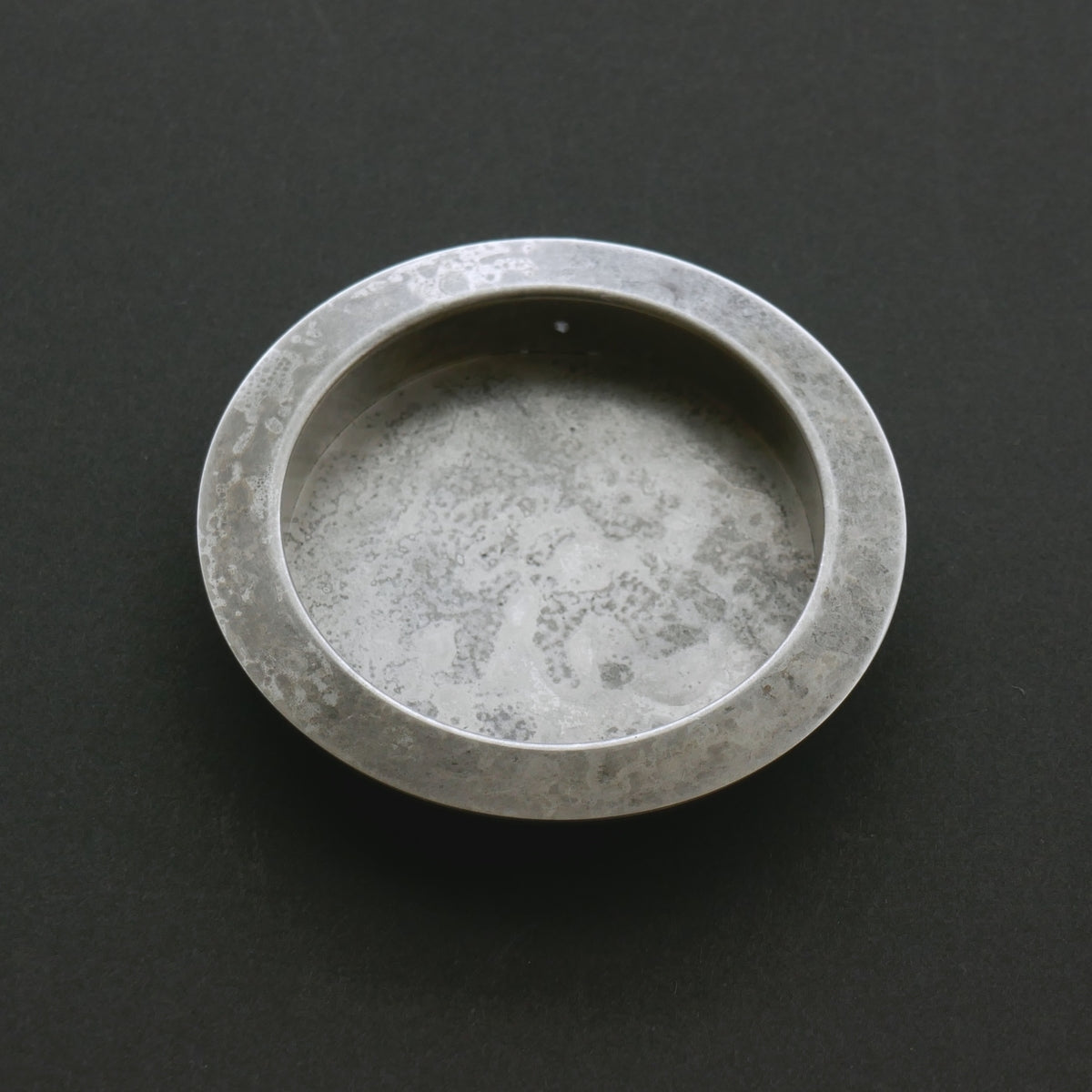 Muroiro Round Edge Fusuma Pull - Antique silver