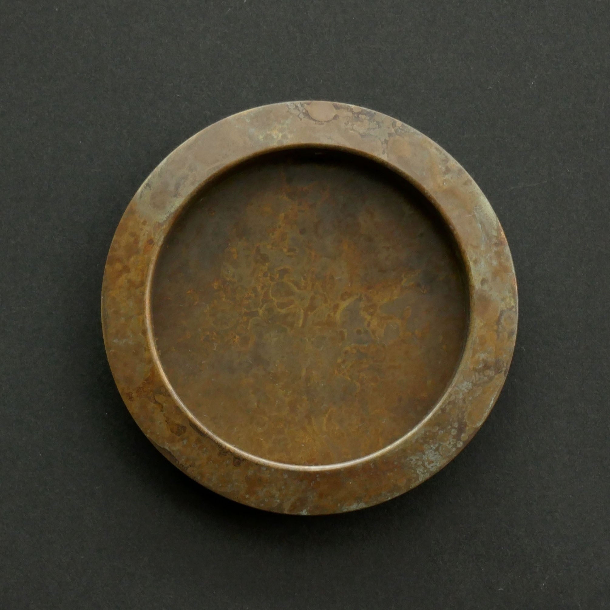 Muroiro Round Edge Fusuma Pull - Antique Brass
