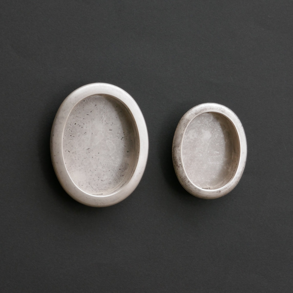 Muroiro Oval Pull - Antique Silver